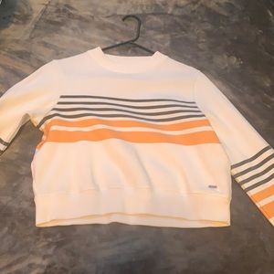Cropped crew neck
